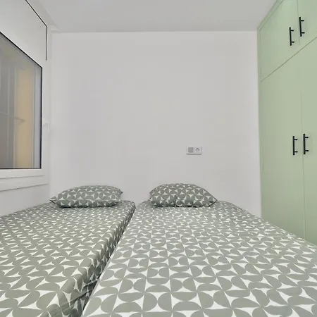 Superbe T3 Face A La - Terrasse - Apartment *